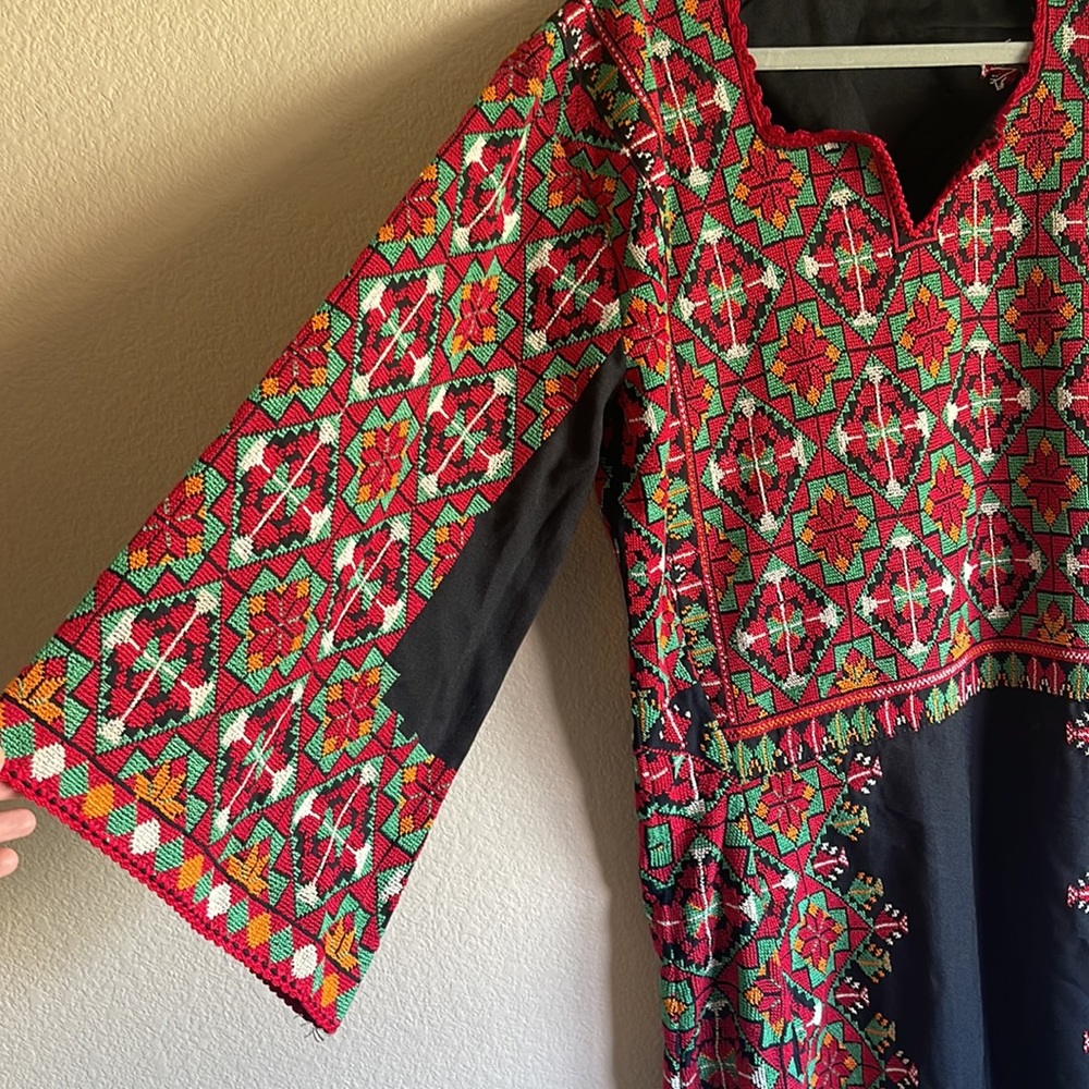 Traditional Authentic Palestinian Thobe Hand Made - Picture 3 of 6